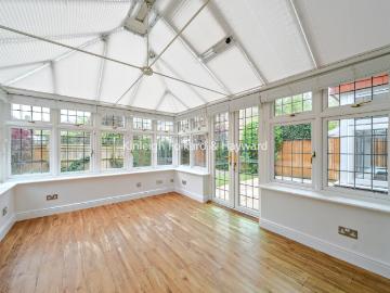 apartment to rent in Wagtail Walk, Beckenham, Kent, BR3