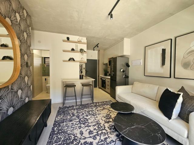 Apartment To Rent in Waterkloof Ridge, Pretoria