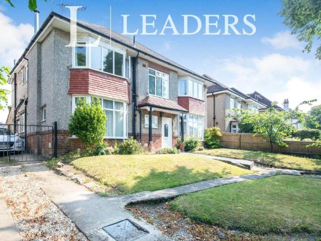Apartment to rent in Wentworth Avenue, Bournemouth, Dorset, BH5 | Leaders