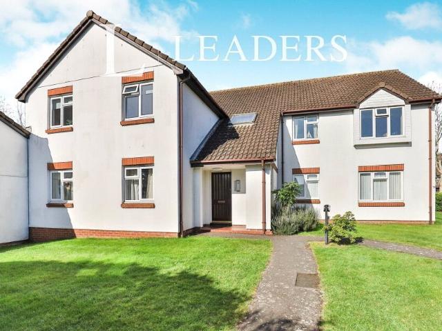 Apartment to rent in Wentworth Drive, Christchurch, BH23 | Leaders
