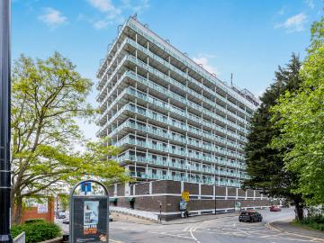 Apartment to rent in Wellington Street, Northampton, Northamptonshire, NN1 | Leaders