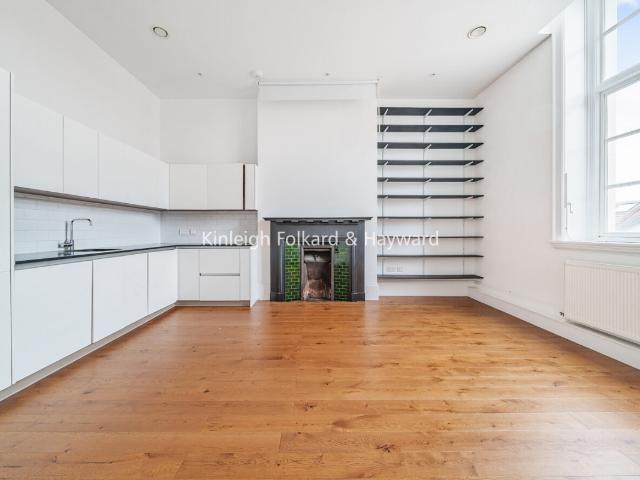 apartment to rent in Winchester Street, Acton, London, W3