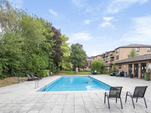 apartment to rent in Widmore Road, Bromley, Kent, BR1