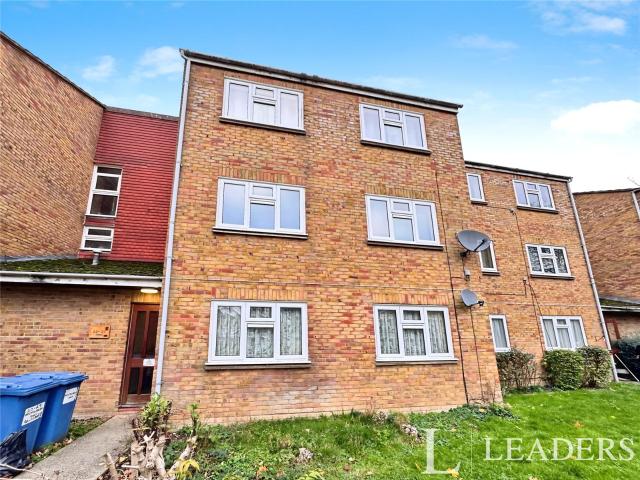 Apartment to rent in Wissants, Harlow, Essex, CM19 | Leaders