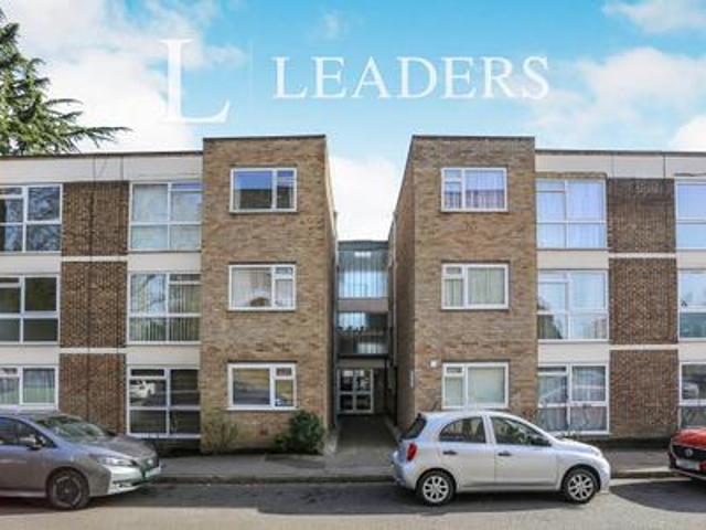 Apartment to rent in Woodstock Gardens, Beckenham, BR3 | Leaders