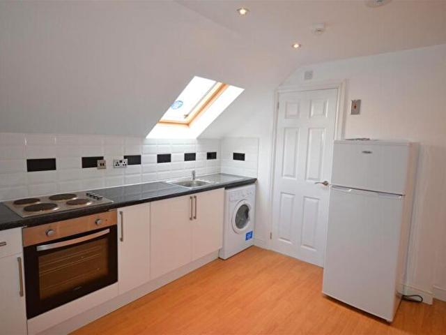 Apartment To Rent In York Road, Leicester, LE1