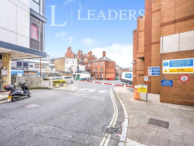 Apartment to rent in Above Bar Street, Southampton, Hampshire, SO14 | Leaders