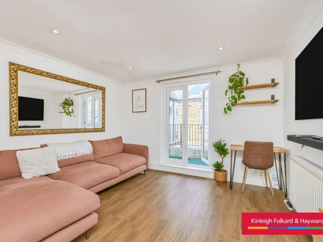 apartment to rent in Abbeville Road, London, SW4