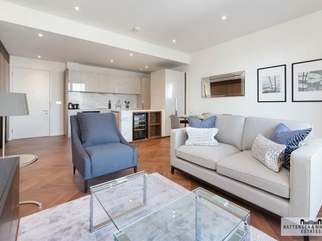 Apartment to rent in Ambassador Building, Embassy Gardens, SW11