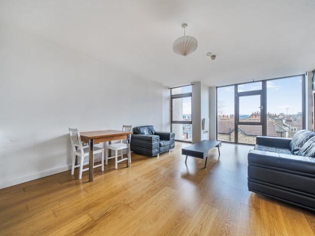 apartment to rent in Annandale Road, Greenwich, London, SE10