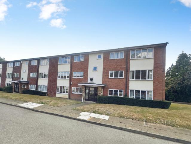 Apartment to rent in Arosa Drive, Birmingham, West Midlands, B17 | Leaders