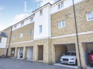 Apartment to rent in Bantock Way, Witham, CM8 | Leaders