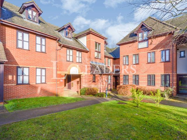 Apartment to rent in Balfour Court, Station Road, Harpenden, AL5 | Leaders