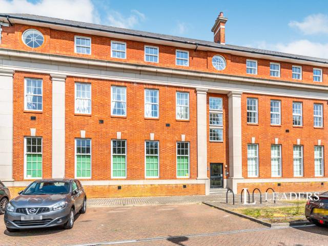 Apartment to rent in Beauvais Square, Bedford, MK42 | Leaders