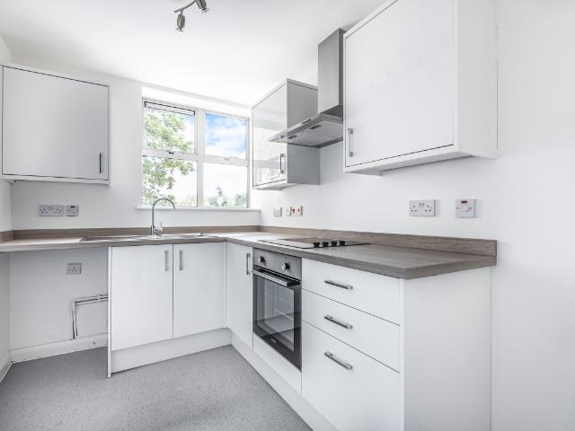 apartment to rent in Bell Green, Lower Sydenham, London, SE26