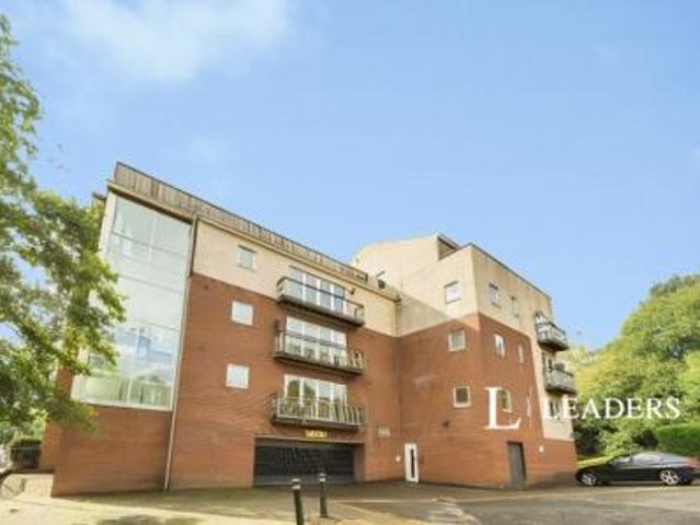 Apartment to rent in Bellerton Lane, Stoke on Trent, Staffordshire, ST6 | Leaders