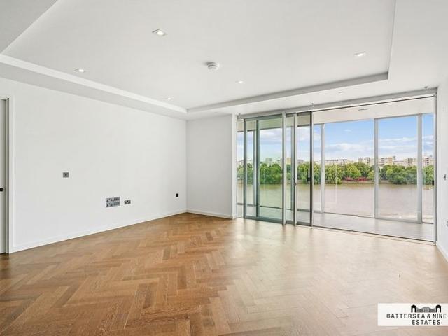 Apartment to rent in Bessborough House, Battersea Power Station, SW11