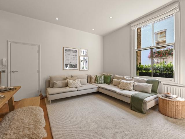 apartment to rent in Bingham Place, Marylebone, London, W1U