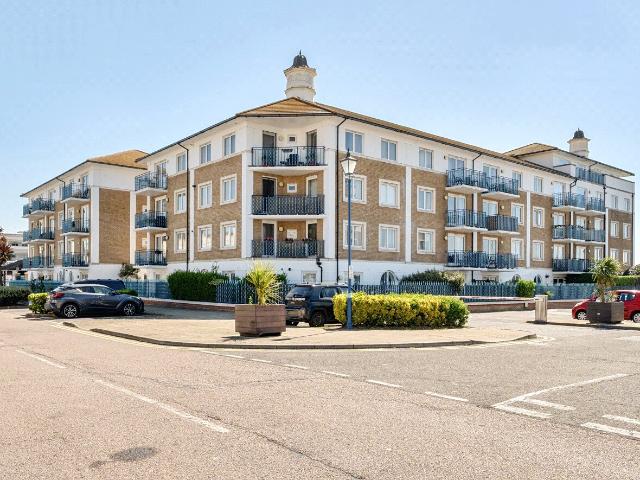 Apartment to rent in Britannia Court, The Strand, Brighton, BN2 | Leaders