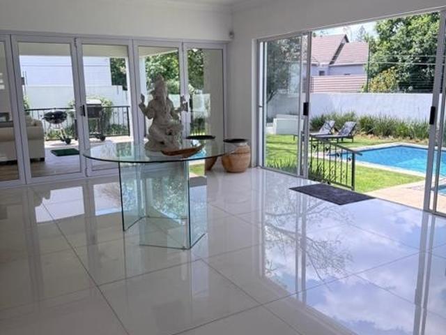 Apartment To Rent in Bryanston, Sandton