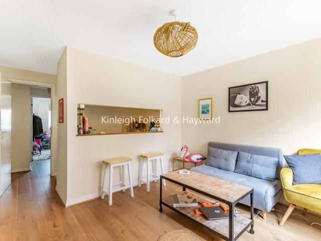 apartment to rent in Bunning Way, Islington, London, N7
