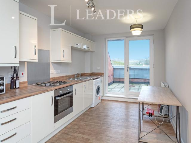 Apartment to rent in Candleford Court, Buckingham, Buckinghamshire, MK18 | Leaders