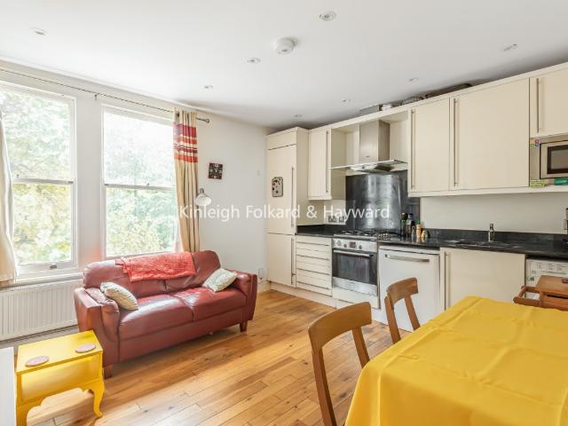 apartment to rent in Caledonian Road, London, N7