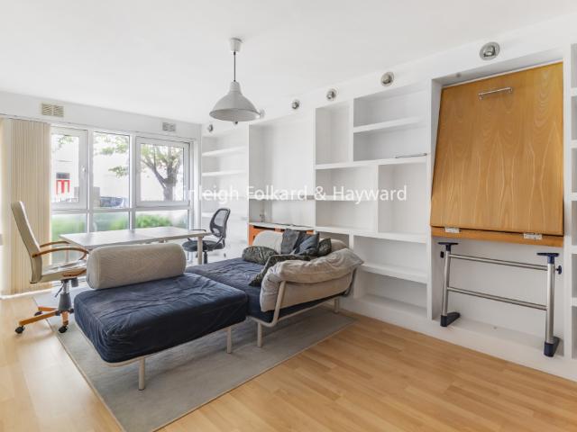 apartment to rent in Caledonian Road, London, N7