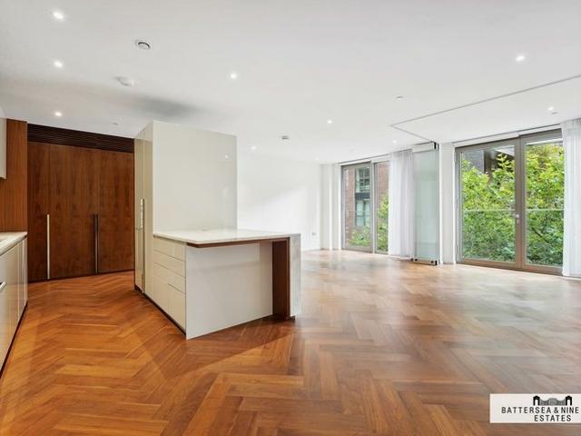 Apartment to rent in Capital Building, Embassy Gardens, SW11