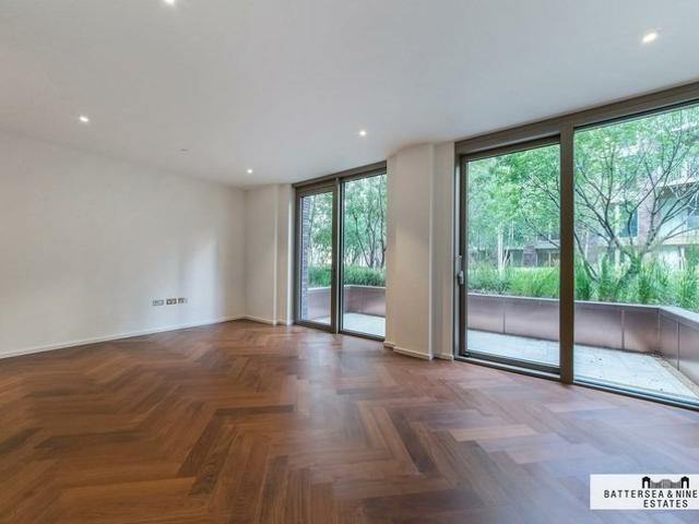 Apartment to rent in Capital Building, Embassy Gardens, SW11
