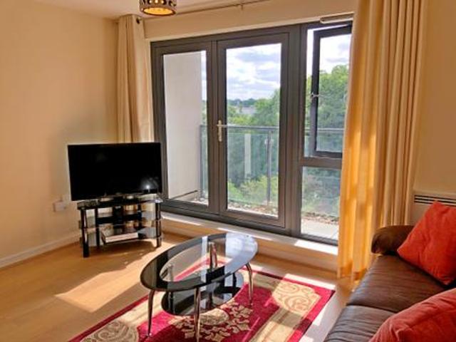 Apartment to rent in Cardinal Place, Guildford Road, Woking, GU22 | Leaders