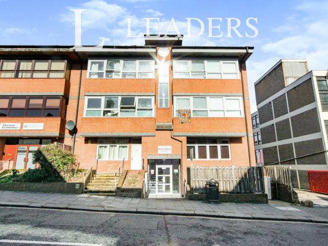 Apartment to rent in Cardiff Road, Luton, Bedfordshire, LU1 | Leaders