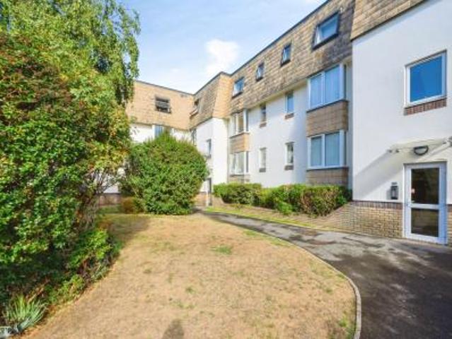 Apartment to rent in Cecil Place, Southsea, PO5 | Leaders