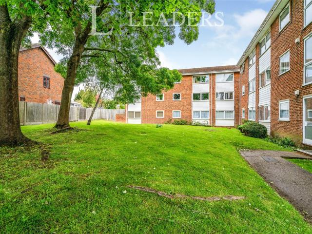 Apartment to rent in Cedar Court, St. Albans, Hertfordshire, AL4 | Leaders