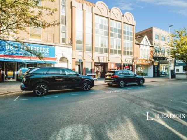 Apartment to rent in Chapel Road, Worthing, West Sussex, BN11 | Leaders
