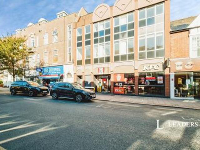 Apartment to rent in Chapel Road, Worthing, West Sussex, BN11 | Leaders