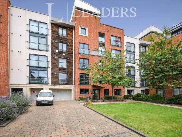 Apartment to rent in Chapelfield Gardens, Coburg Street, Norwich, NR1 | Leaders