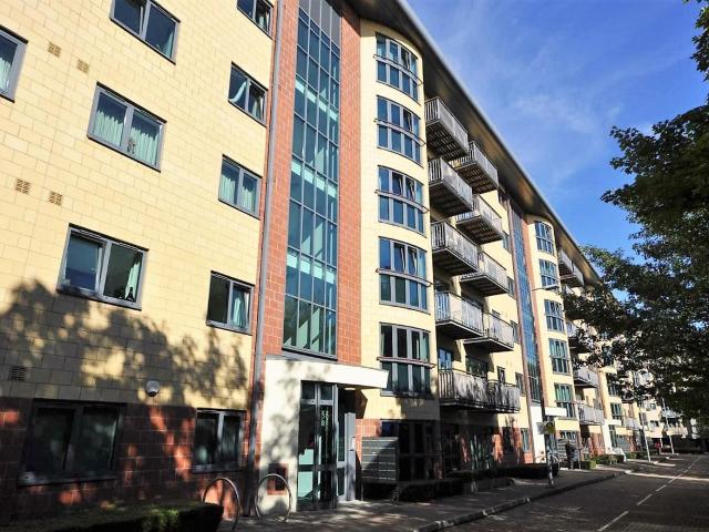 apartment to rent in Chapter Way, Wimbledon, London, SW19