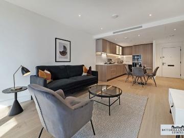 Apartment to rent in Chartwell House, Prince of Wales Drive, SW11