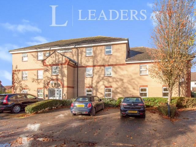 Apartment to rent in College Fields, Woodhead Drive, Cambridge, CB4 | Leaders