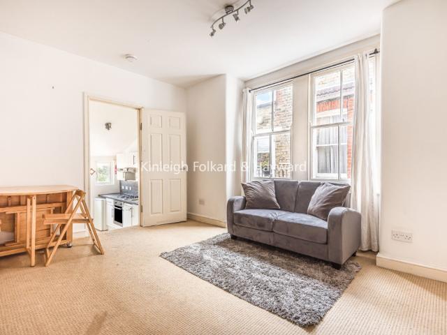 apartment to rent in Coverton Road, Tooting, London, SW17