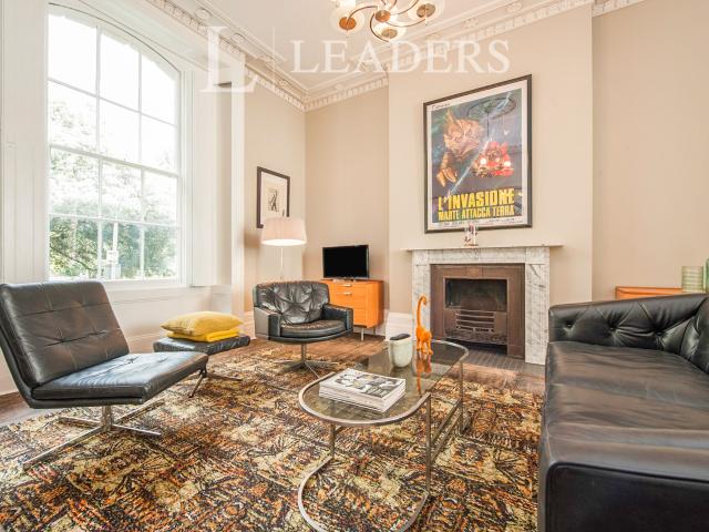 Apartment to rent in Clarence Square, Cheltenham, GL50 | Leaders