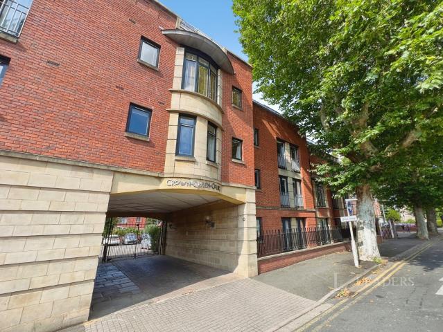 Apartment to rent in Crown Green Court, St Marys Street, WR1 | Leaders