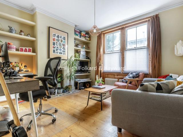 apartment to rent in Crampton Street, Elephant And Castle, London, SE17