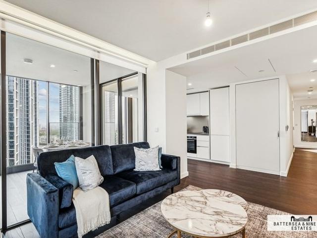 Apartment to rent in Damac Tower, London, SW8