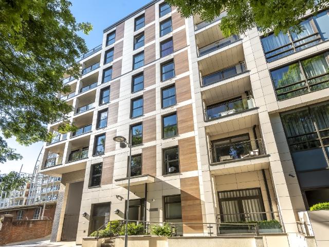 apartment to rent in Down Hall Road, Kingston Upon Thames, Surrey, KT2