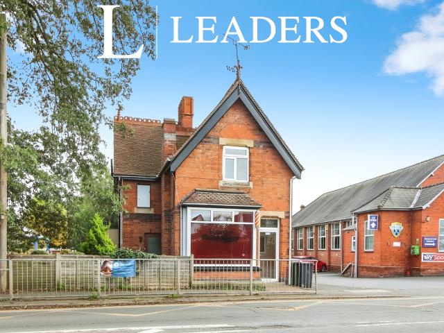 Apartment to rent in Droitwich Road, Fernhill Heath, Worcester, WR3 | Leaders