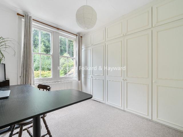 apartment to rent in Dukes Avenue, London, N10