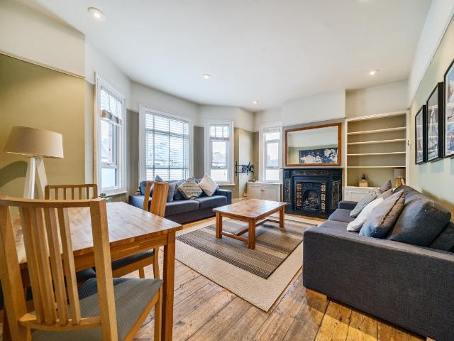 apartment to rent in Earlsfield Road, Earlsfield, London, SW18