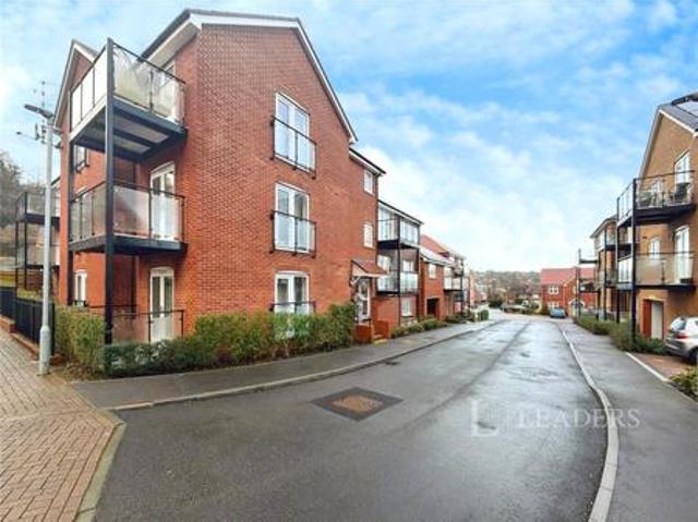 Apartment to rent in Electric Close, Godalming, Surrey, GU7 | Leaders
